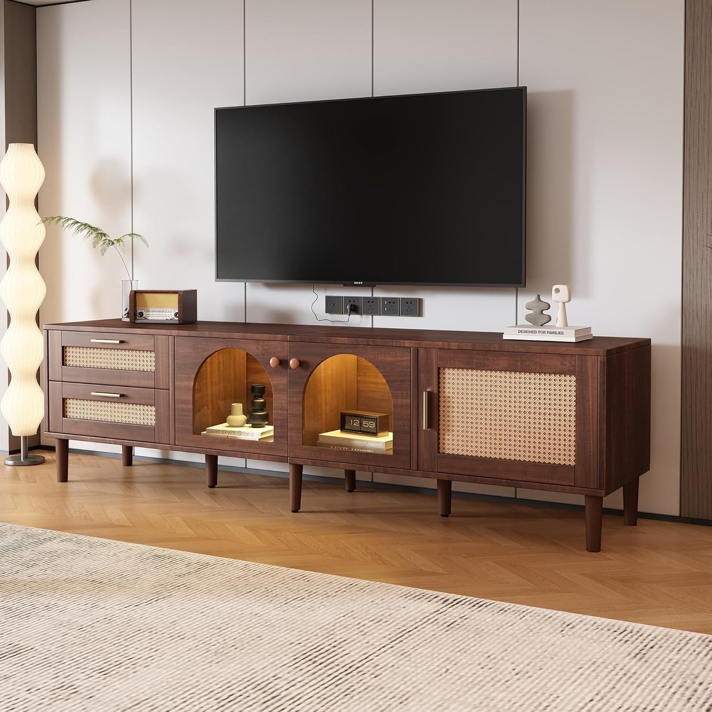 TV-Lowboard mit LED-Beleuchtung, 2 Rattan-Schubladen und 2 Glasturen fur Fernseher bis 80